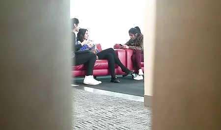 بچه ها دختران مست خود را بر دانلود فیلم سکسی اچ دی با لینک مستقیم روی یک باند باند اغوا می کنند