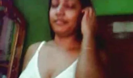 Cumshot در دانلود رایگان فیلم سکسی فول اچ دی چهره یک مدل 18 ساله
