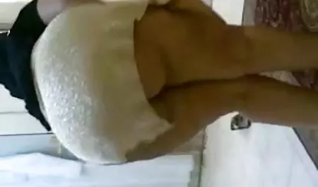 الاغ باریک کرال عضو یک مرد روسی فیلم سوپر خارجی اچ دی را گشت و گذار می کرد