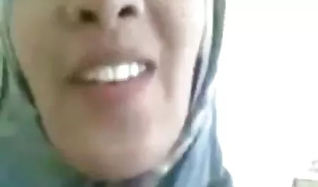 دو دوست پسر دختر فیلم پورن فول اچ دی را به ارگاسم فوق العاده می رساند